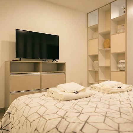 Appartamento Infinity Plaza PB Cálido departamento en el Centro de Ushuaia Esterno foto